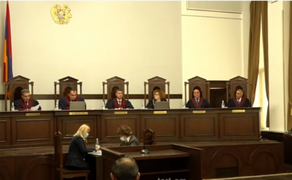 ՍԴ-ում վիճարկվել է ԱՆ-ի որոշումը՝ սեփական միջոցներով թեստ հանձնելու կամ պատվաստվելու վերաբերյալ. դիմումի քննությունը (տեսանյութ)